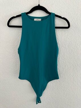 Aritzia Contour teal minimalistic sculpt bodysuit Size Small